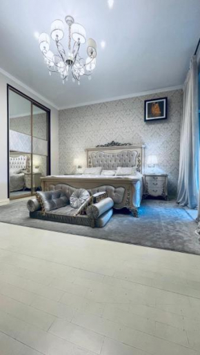 Luxury design apartments in the center of Kiev